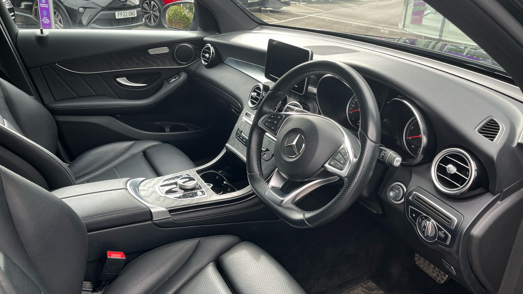 Mercedes-Benz GLC Class 220 D 4Matic Blue #9