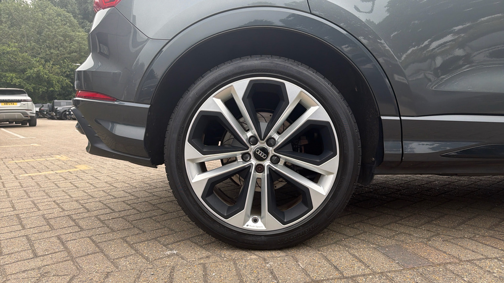Audi Q3 Tfsi Vorsprung White #17