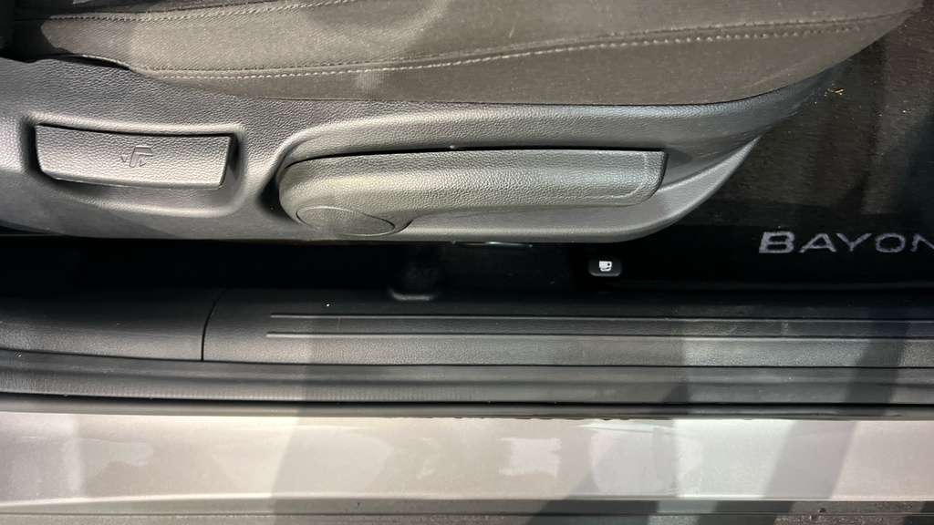 Hyundai Bayon Suv Grey #39