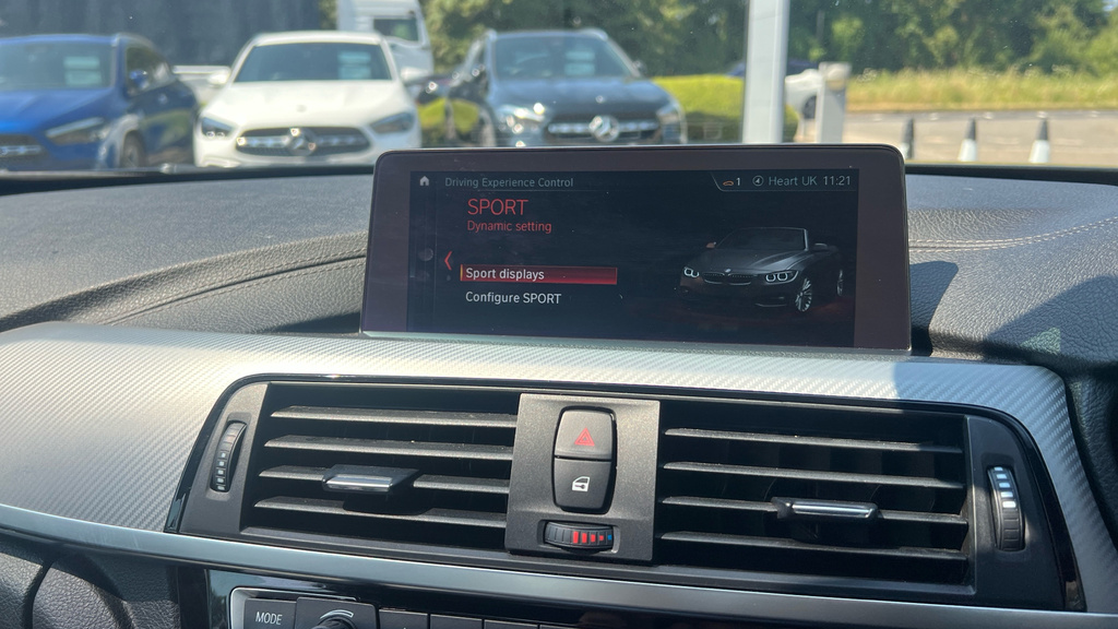 BMW 4 Series M440i Xdrive Mht Step Black #37