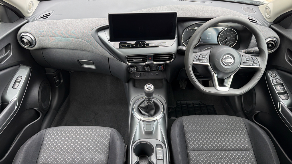 Nissan Juke 1.0 Dig-t Tekna White #11