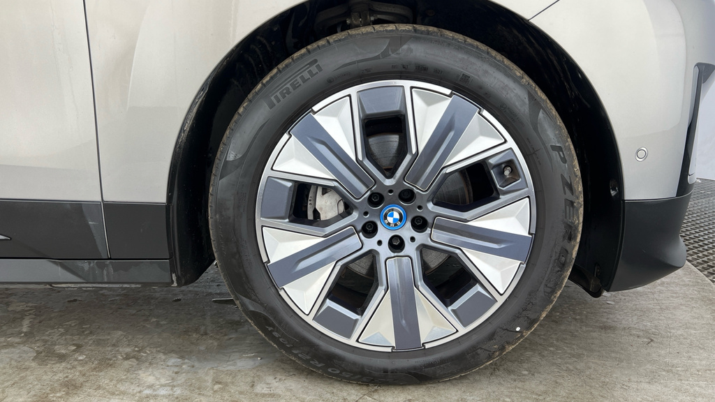 BMW iX Sport Edition Blue #33