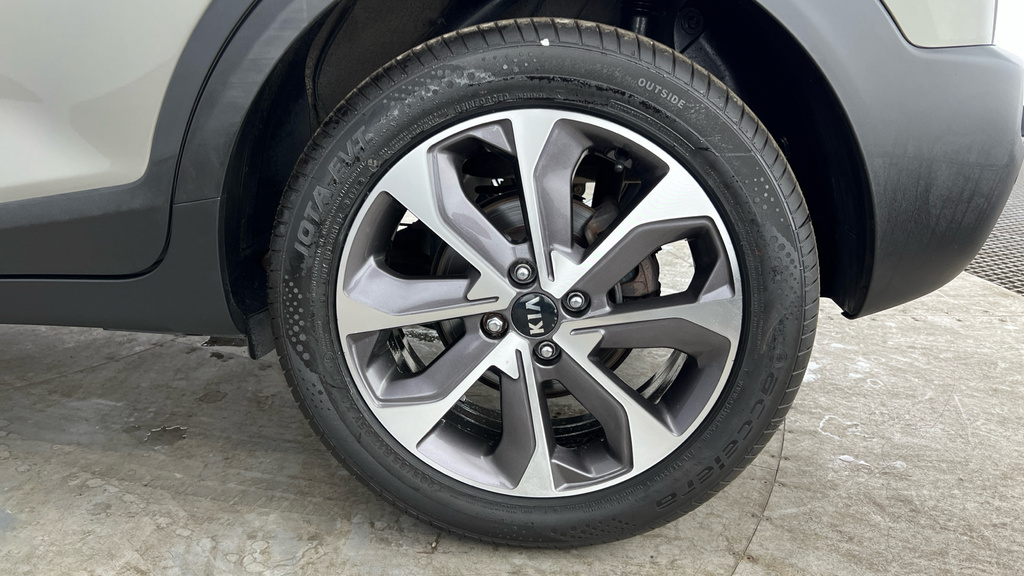 Kia Stonic 1.0T Gdi First Edition Black #27