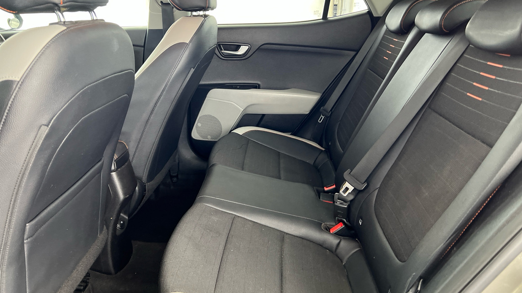 Kia Stonic 1.0T Gdi First Edition Black #23