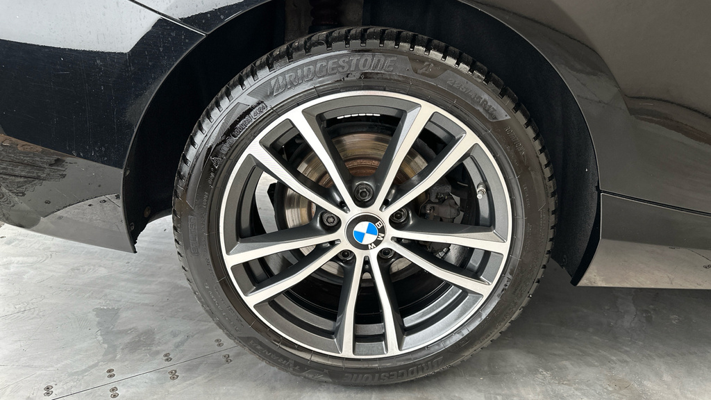 BMW 2 Series 218I Se Red #23
