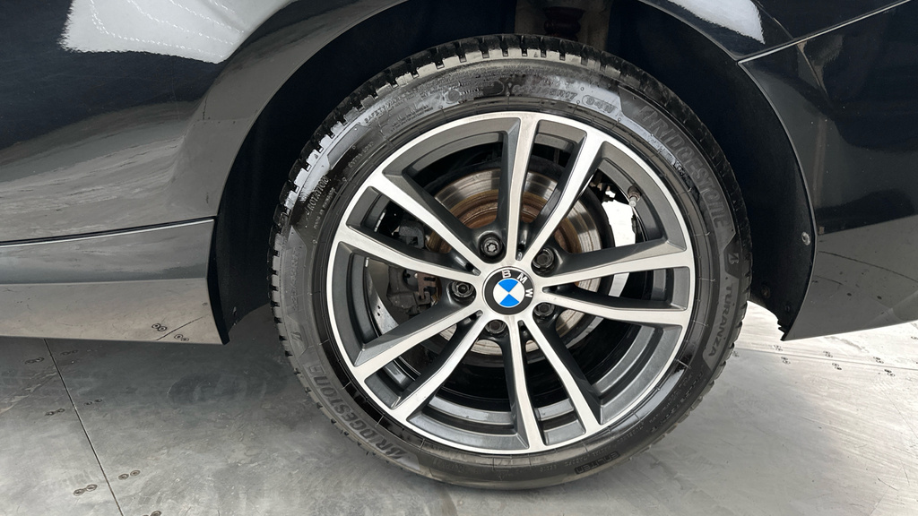 BMW 2 Series 218I Se Red #22