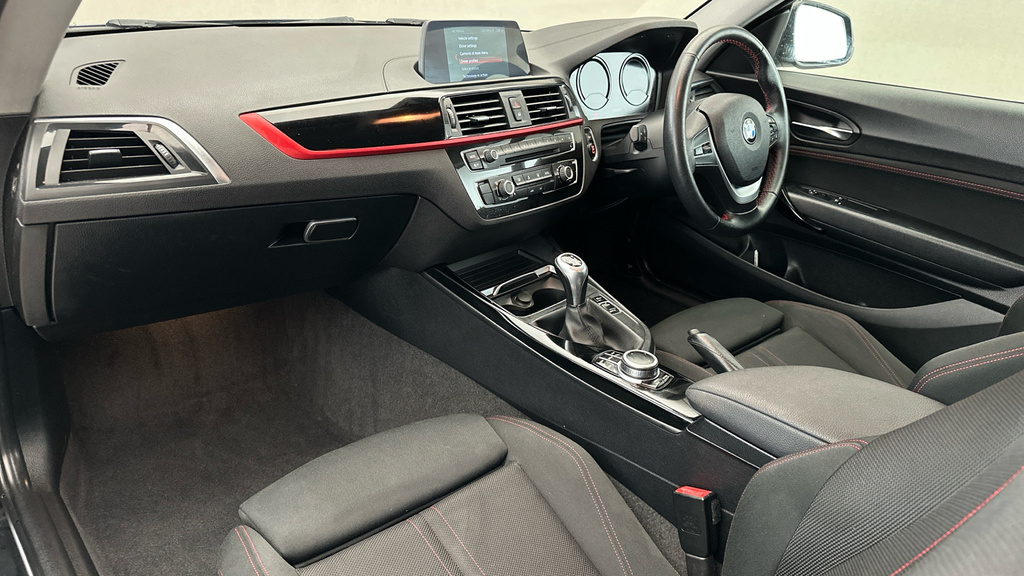 BMW 2 Series 218I Se Red #11