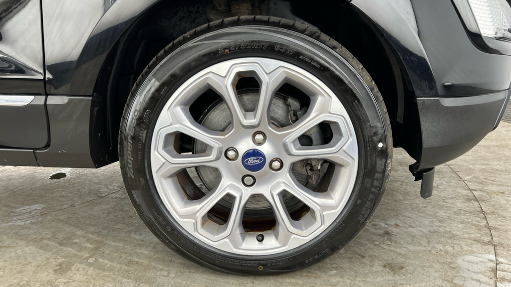 Ford Ecosport Titanium White #30