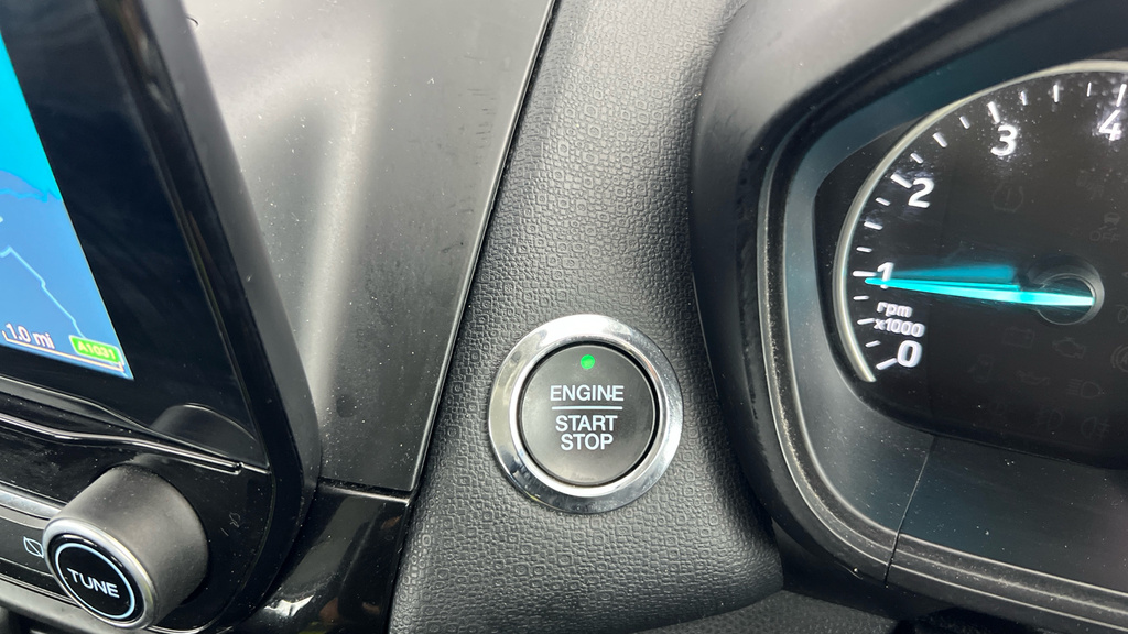 Ford Ecosport Titanium White #17