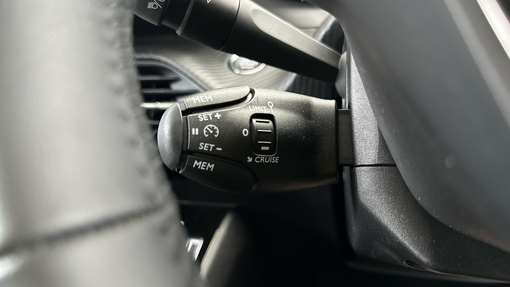 Peugeot 208 1.2 Puretech Active Yellow #13