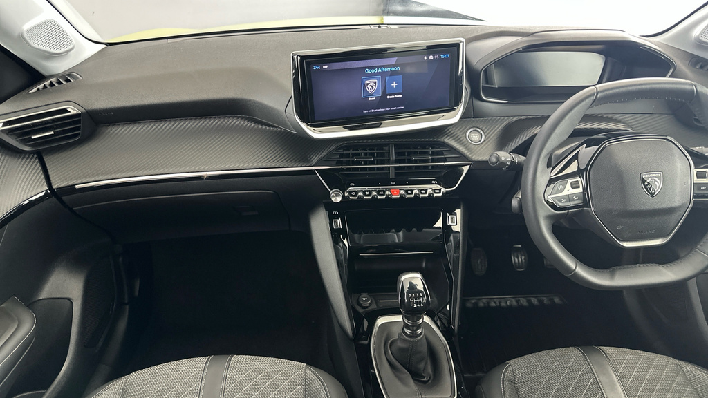 Peugeot 208 1.2 Puretech Active Yellow #11