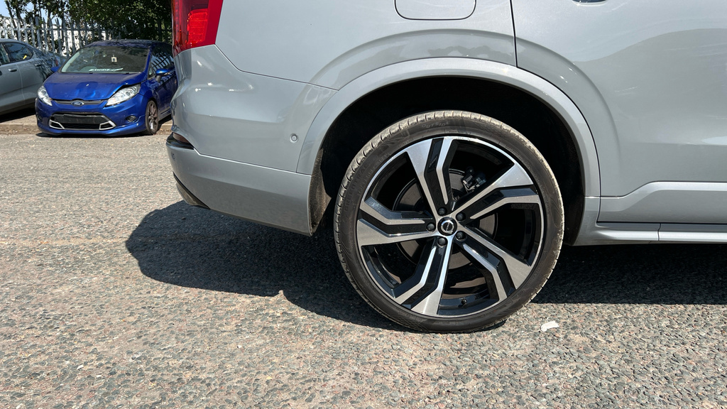 Volvo XC90 B6 P Awd Ultimate Dark Silver #21
