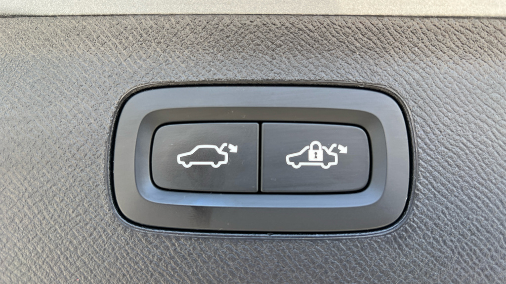 Volvo XC90 B6 P Awd Ultimate Dark Silver #38