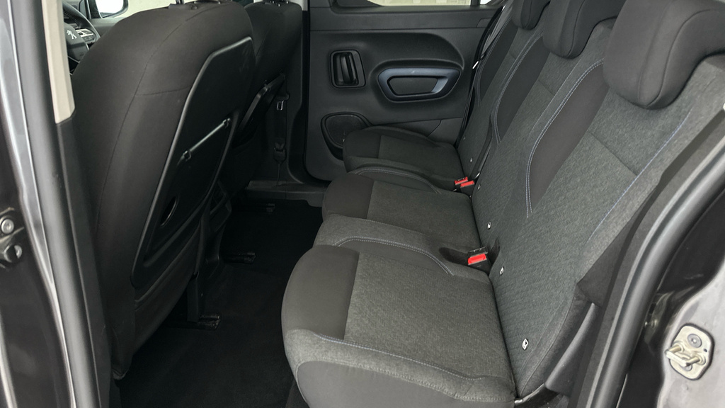 Peugeot e-Rifter Allure Premium Blue #20