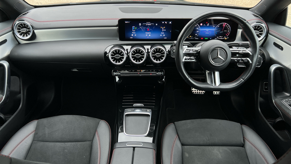 Mercedes-Benz CLA Class Cla 35 Premium Plus 4Matic Tip Black #16