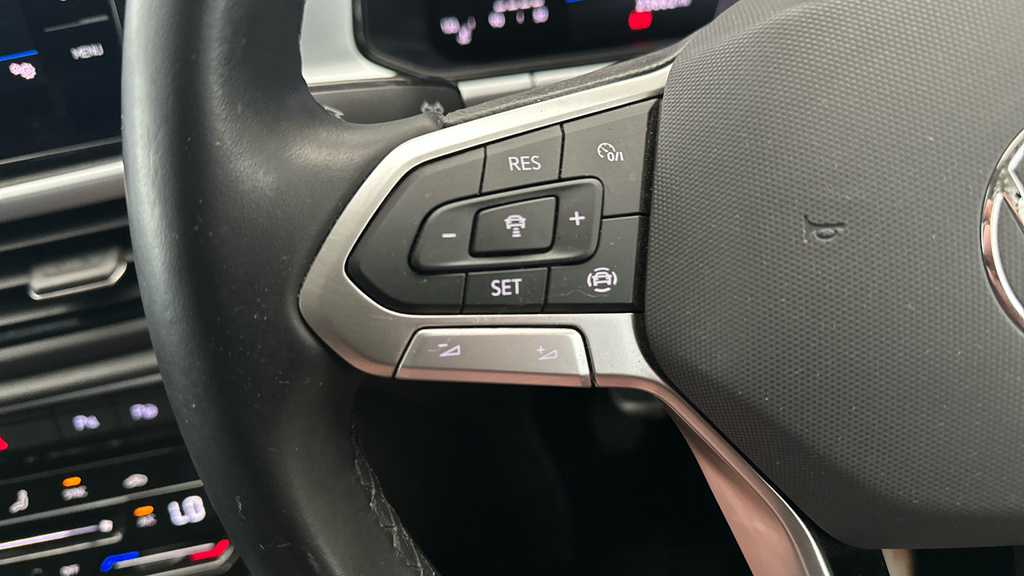 Volkswagen T-Roc Hatchback Grey #17
