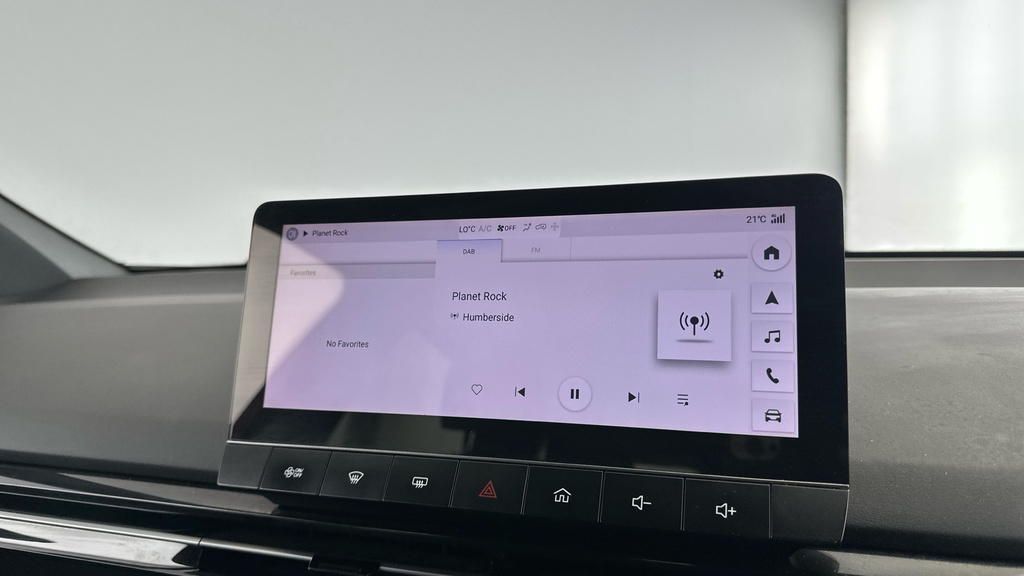 MG MG4 320Kw Ev Xpower 64Kwh White #16