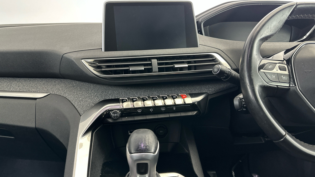 Peugeot 3008 1.2 Puretech Active Red #23