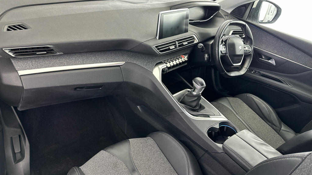 Peugeot 3008 1.2 Puretech Active Red #15