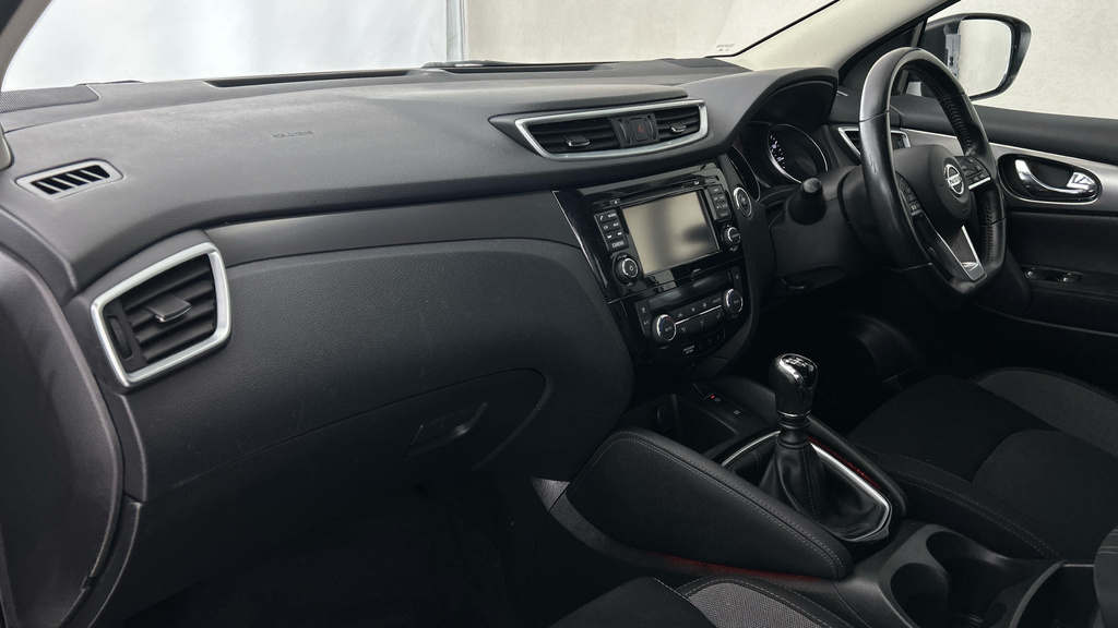 Nissan Qashqai 1.2 Dig-t N-connecta Euro 6 Ss Black #12