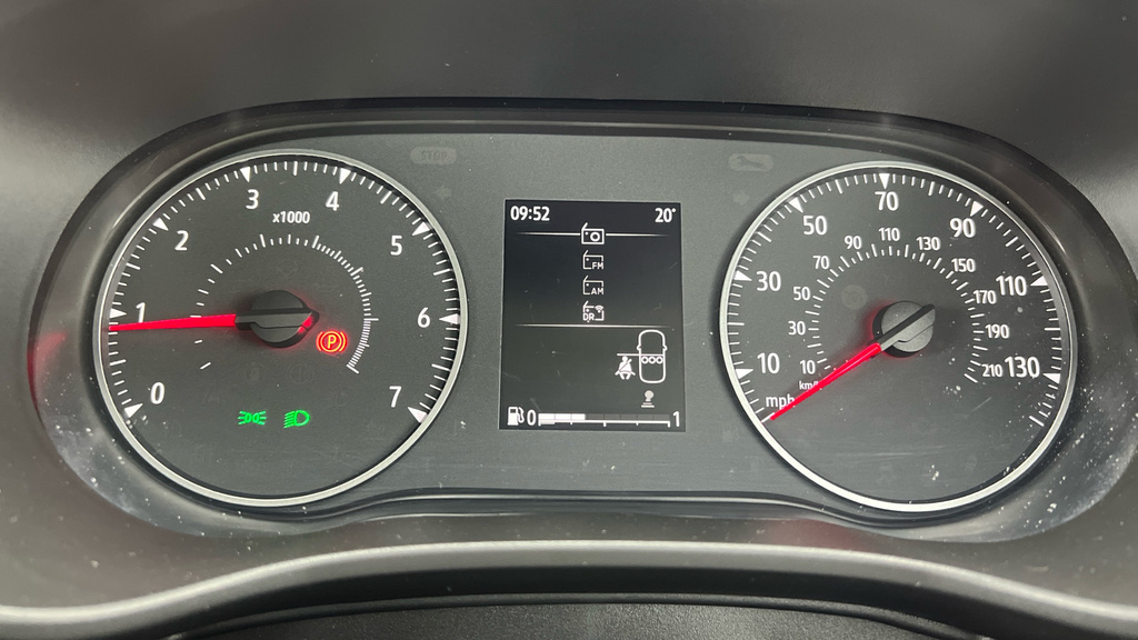 Dacia Sandero 1.0 Tce Essential 2023 Grey #13
