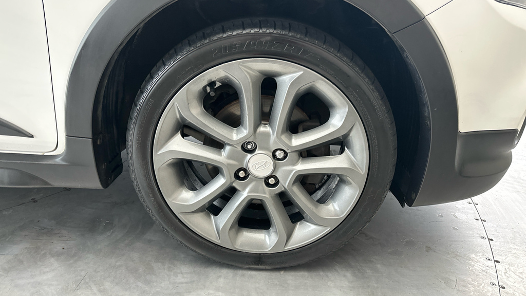 Hyundai I20 1.2 Se White #23
