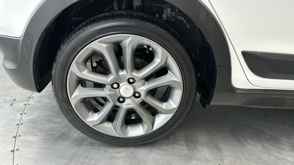 Hyundai I20 1.2 Se White #22