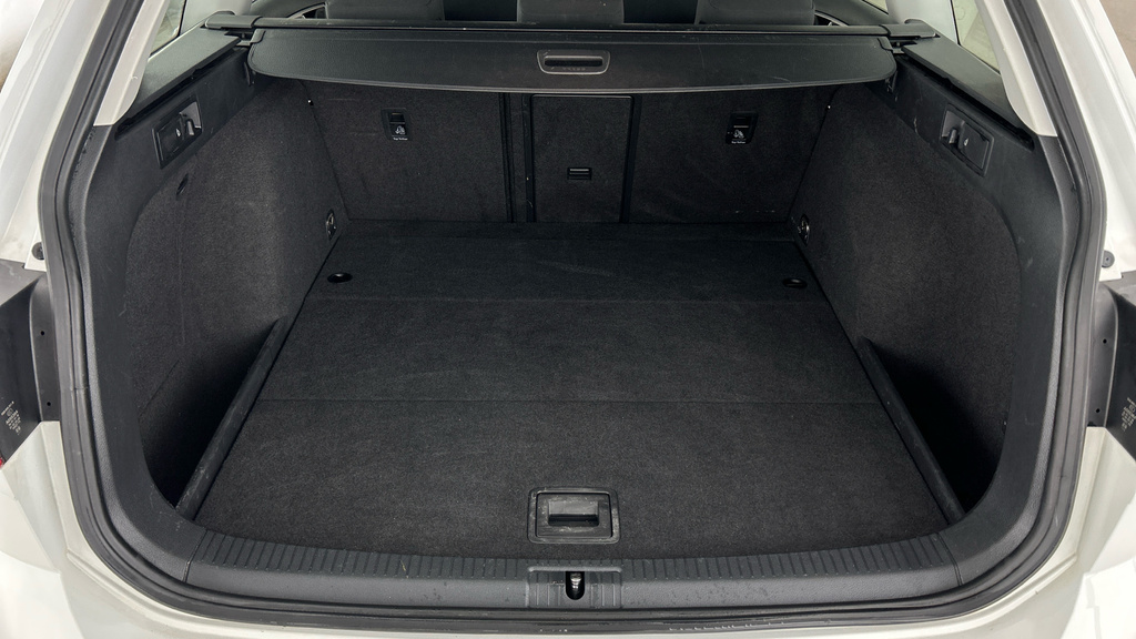 Volkswagen Golf 1.6 Tdi Se Nav Black #20