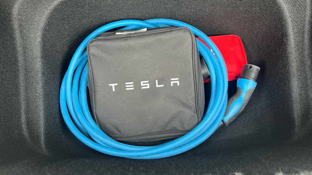 Tesla Model Y Dual Motor Long Range Suv 4Wde Black #36