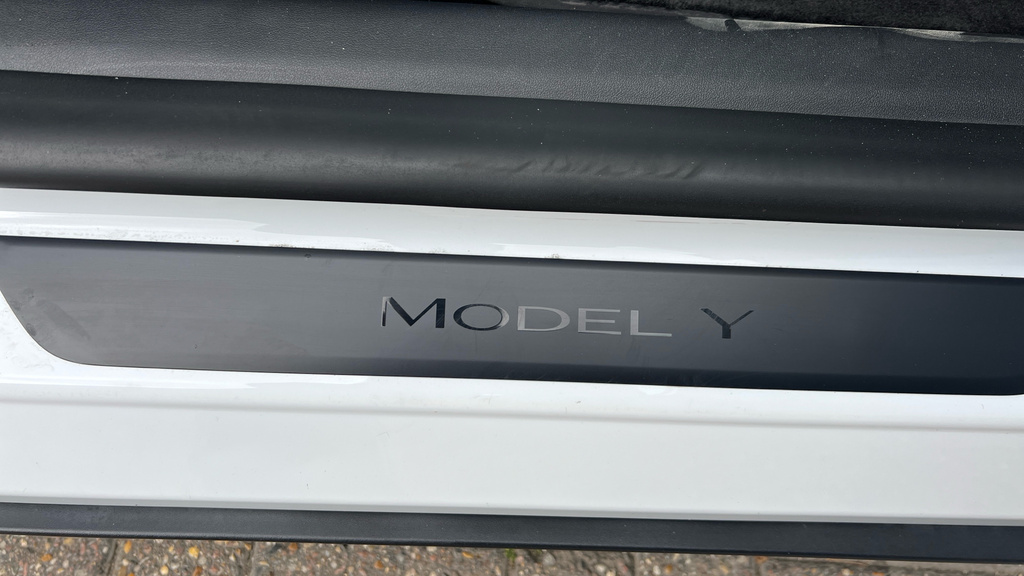 Tesla Model Y Dual Motor Long Range Suv 4Wde Black #35