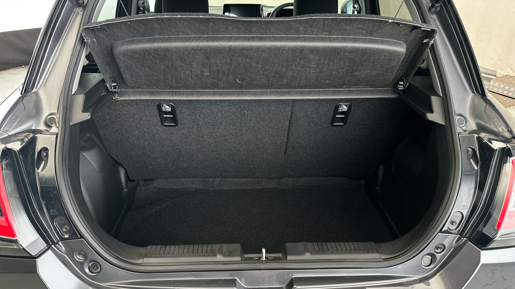 Suzuki Swift 1.2 Mild Hybrid Motion Hatchback Silver #20