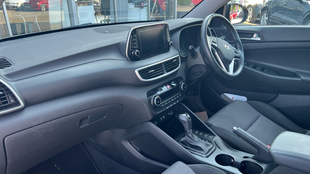 Hyundai Tucson  Black #10