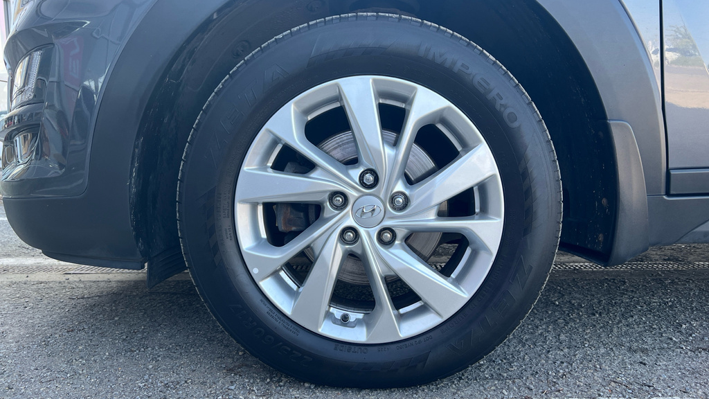 Hyundai Tucson  Black #22