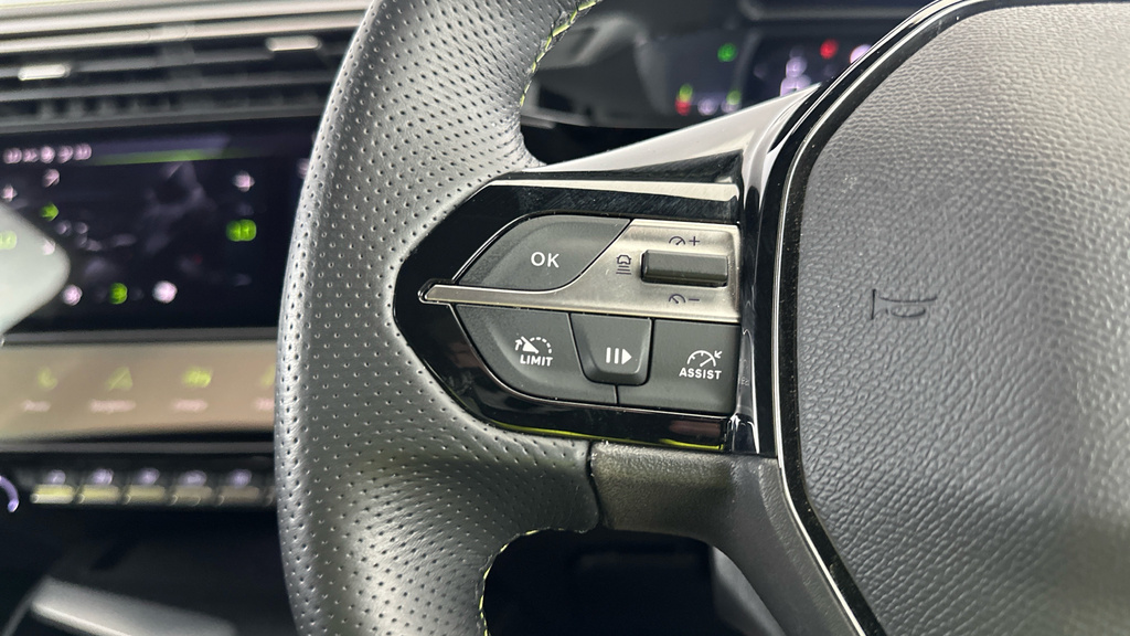 Peugeot 408 Hatchback Black #13