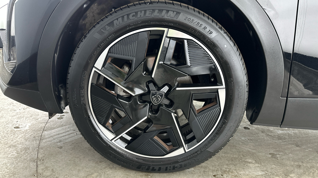 Peugeot 408 Hatchback Black #23