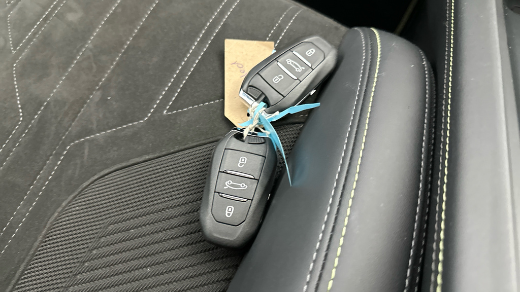 Peugeot 408 Hatchback Black #28