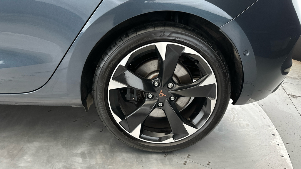 Cupra Leon Cupra Estate 2.0 Tsi Vz2 Dsg 4Drive Black #25