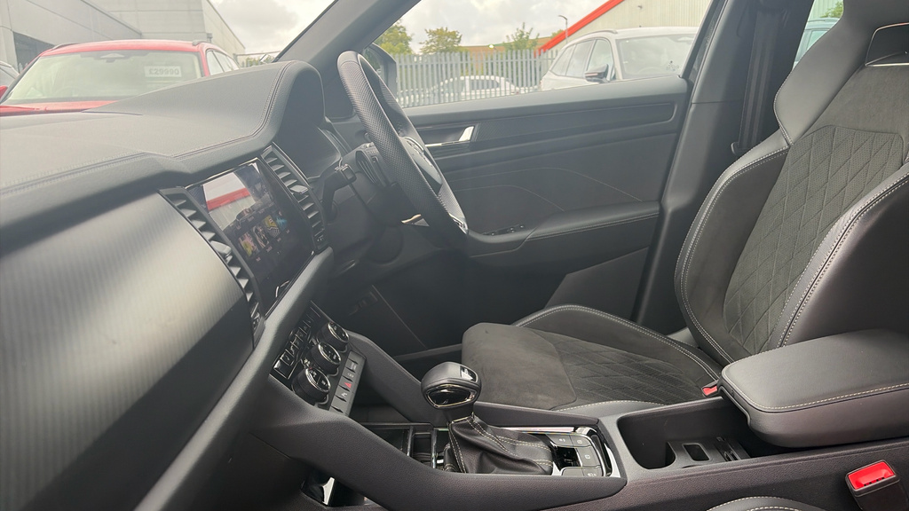 Skoda Kodiaq Se L Executive White #37