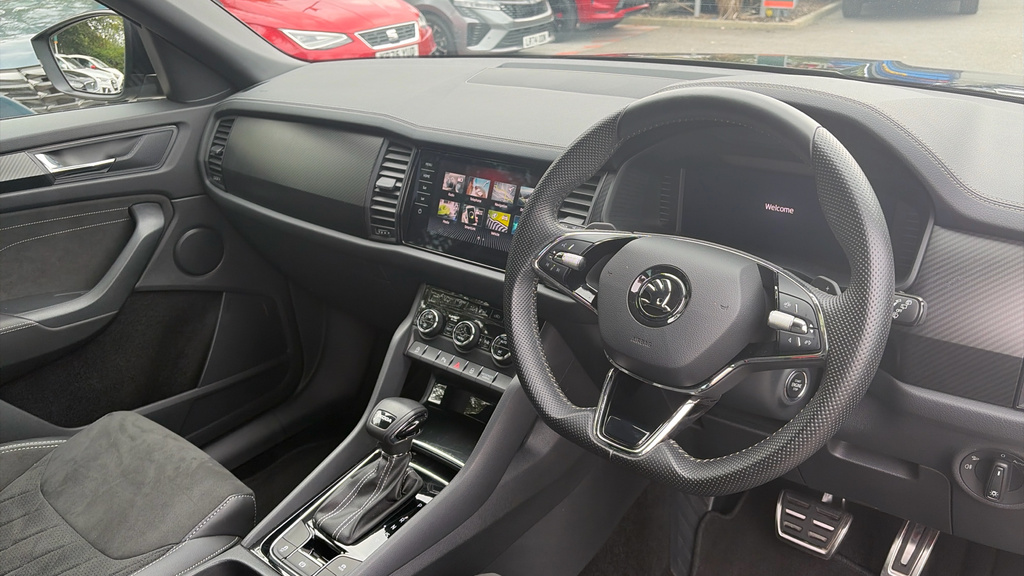 Skoda Kodiaq Se L Executive White #11