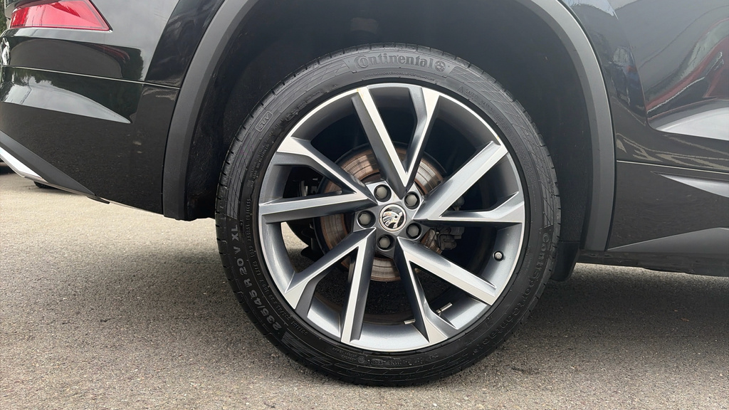 Skoda Kodiaq Se L Executive White #28