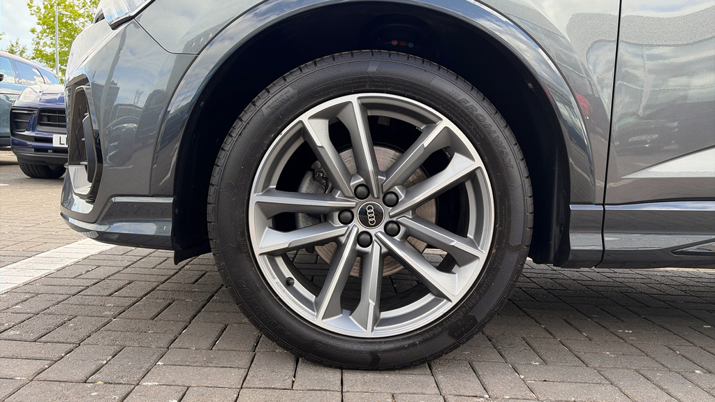 Audi Q3 35 Tfsi Black Edition S Tronic Tech Pro Orange #18