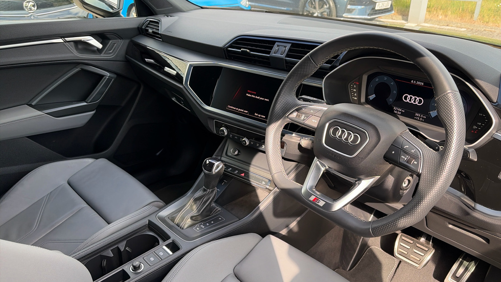 Audi Q3 35 Tfsi Black Edition S Tronic Tech Pro Orange #9