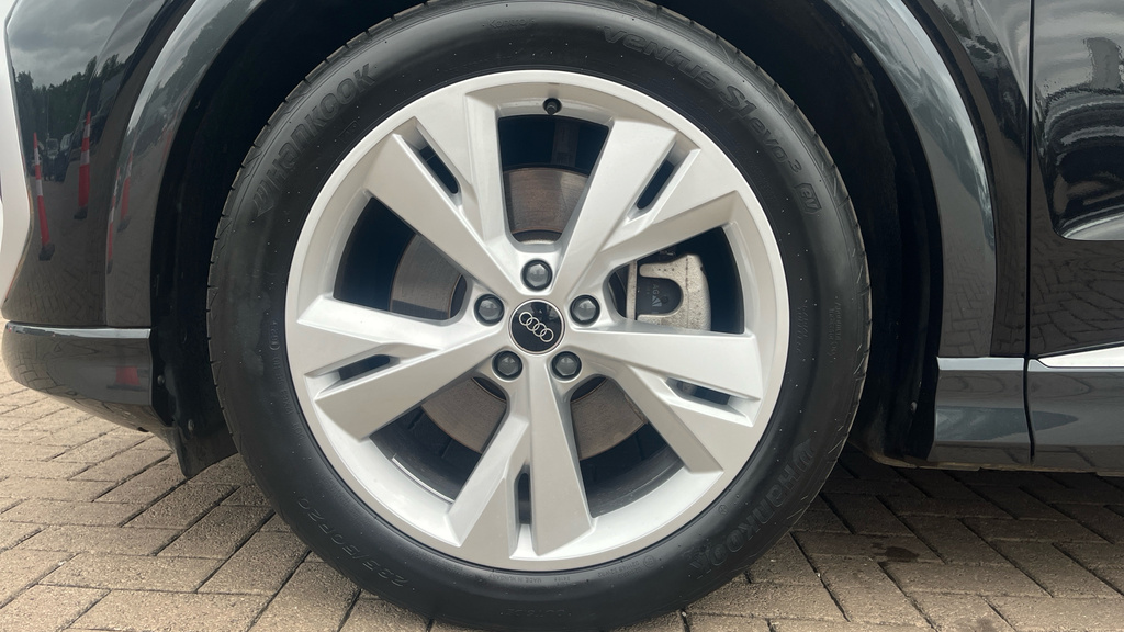 Audi Q4 E Tron 150Kw 40 63Kwh Sport Leathertech Pack Silver #18