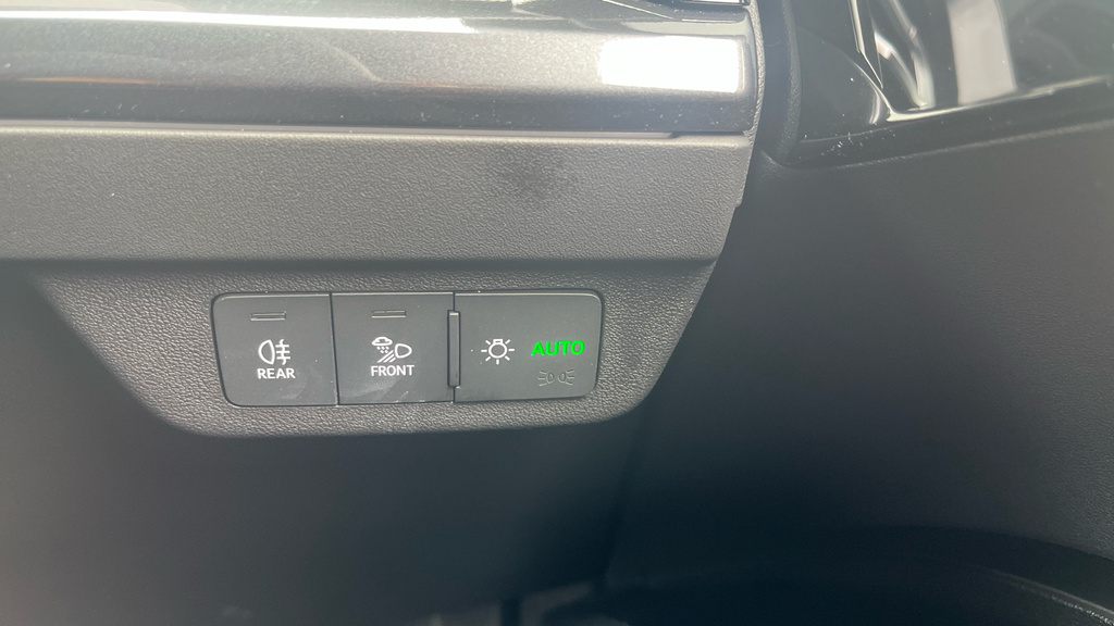 Audi Q4 E Tron 150Kw 40 63Kwh Sport Leathertech Pack Silver #56