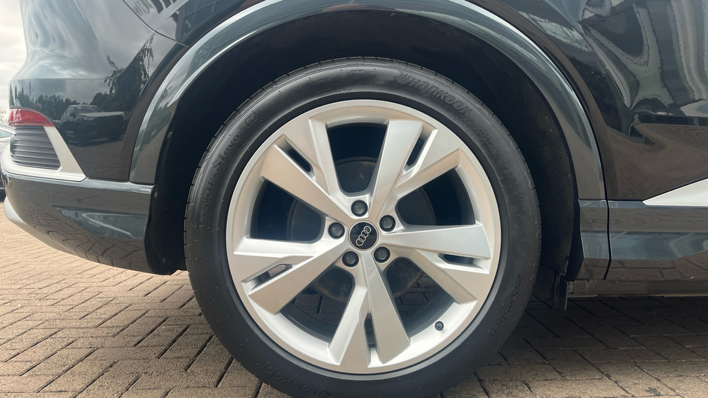 Audi Q4 E Tron 150Kw 40 63Kwh Sport Leathertech Pack Silver #20