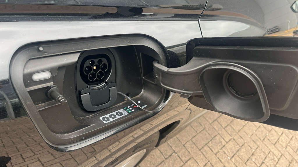 Audi Q4 E Tron 150Kw 40 63Kwh Sport Leathertech Pack Silver #46