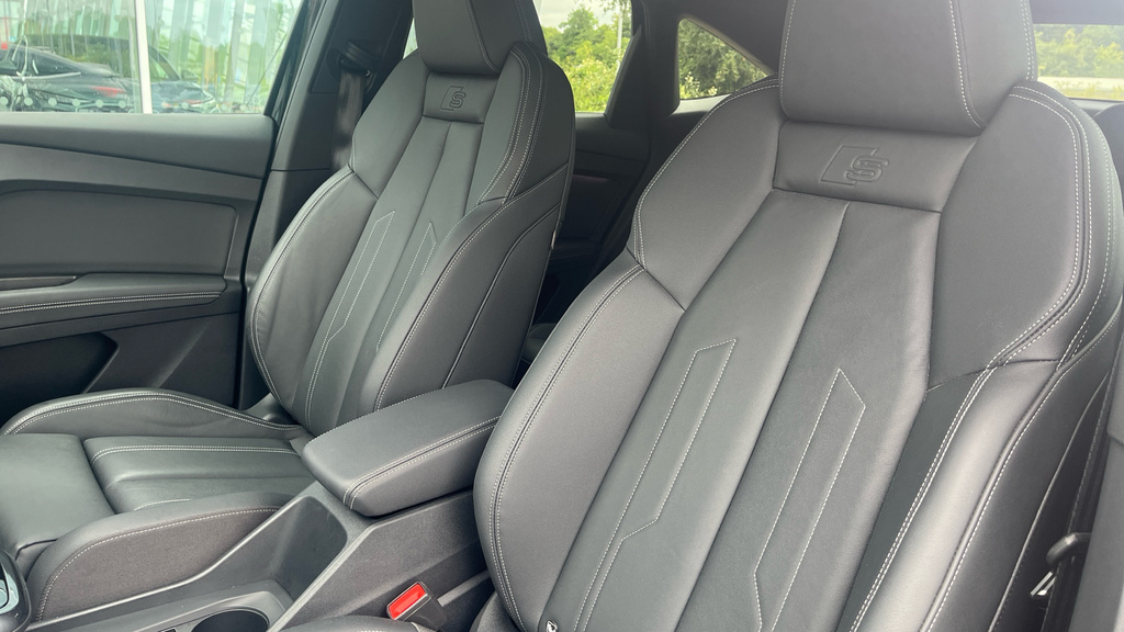 Audi Q4 E Tron 150Kw 40 63Kwh Sport Leathertech Pack Silver #24