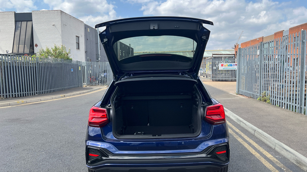 Audi Q2 Audi Q2 S Line 35 Tfsi S-a Blue #15