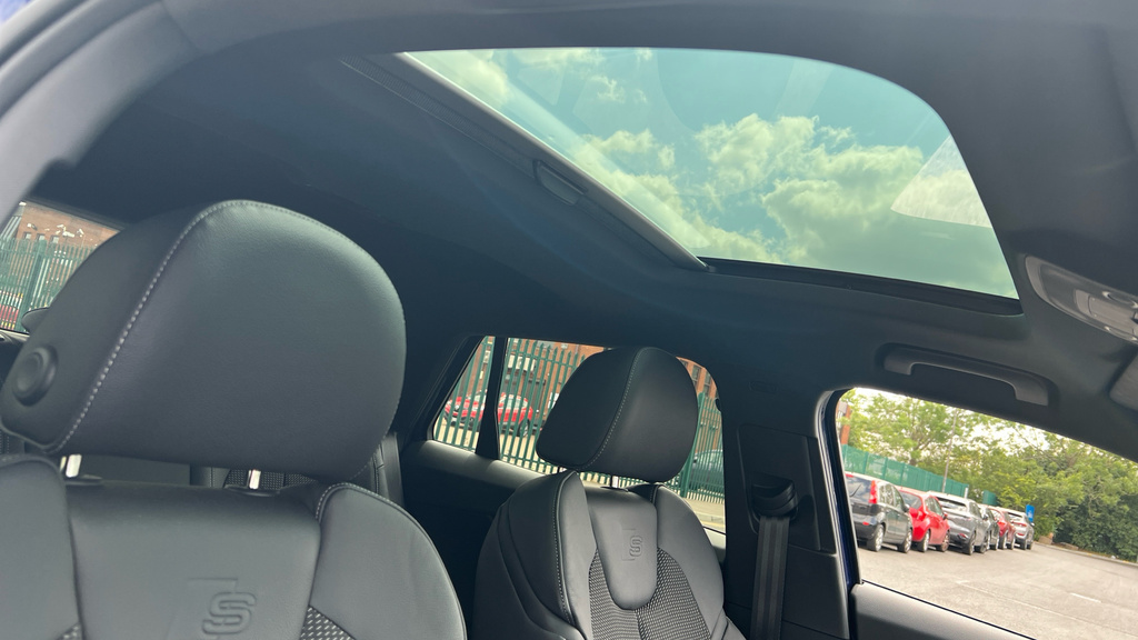 Audi Q2 Audi Q2 S Line 35 Tfsi S-a Blue #39