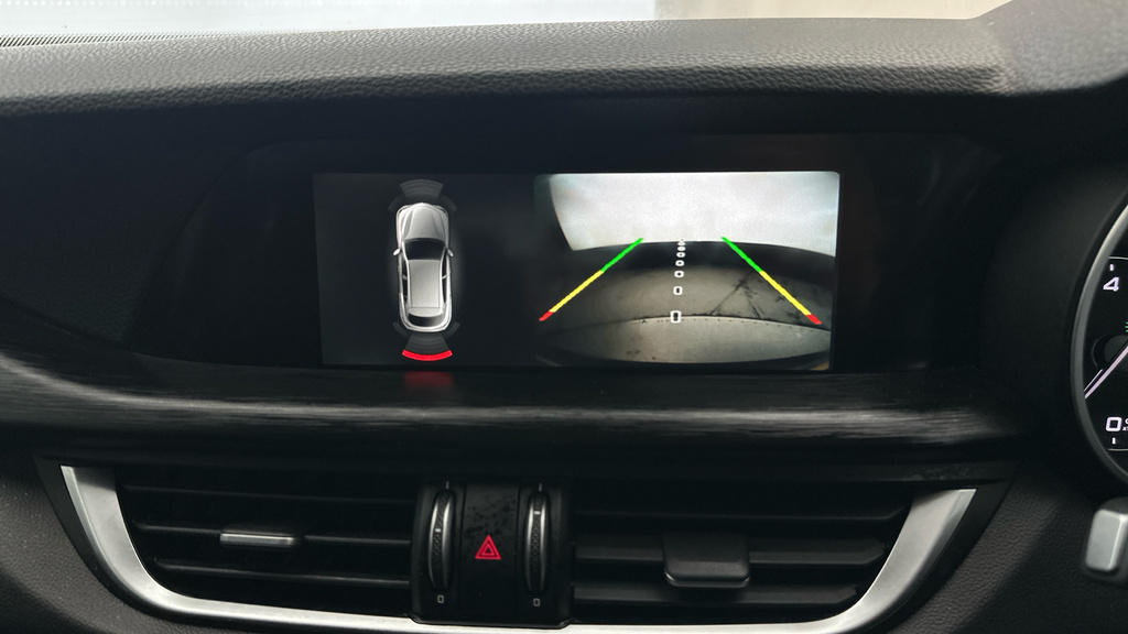 Alfa Romeo Stelvio Green #16